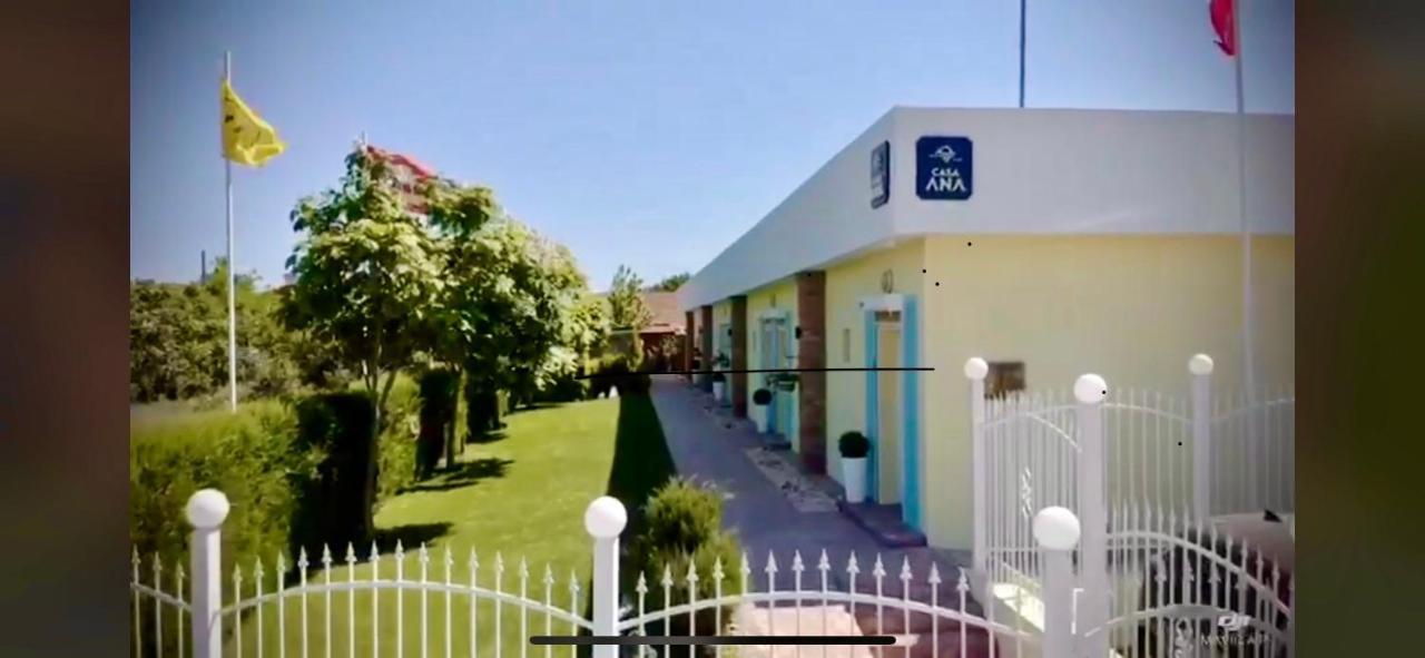 Hotel Casa Ana à Vama Veche Extérieur photo